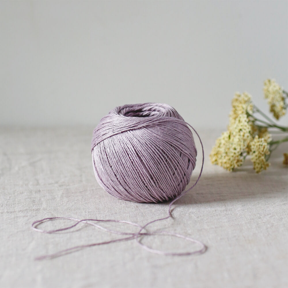 De Rerum Natura - Antigone - Lilas
