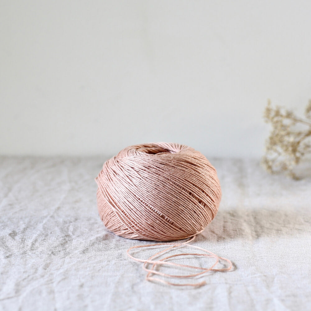 De Rerum Natura - Antigone - Macaron