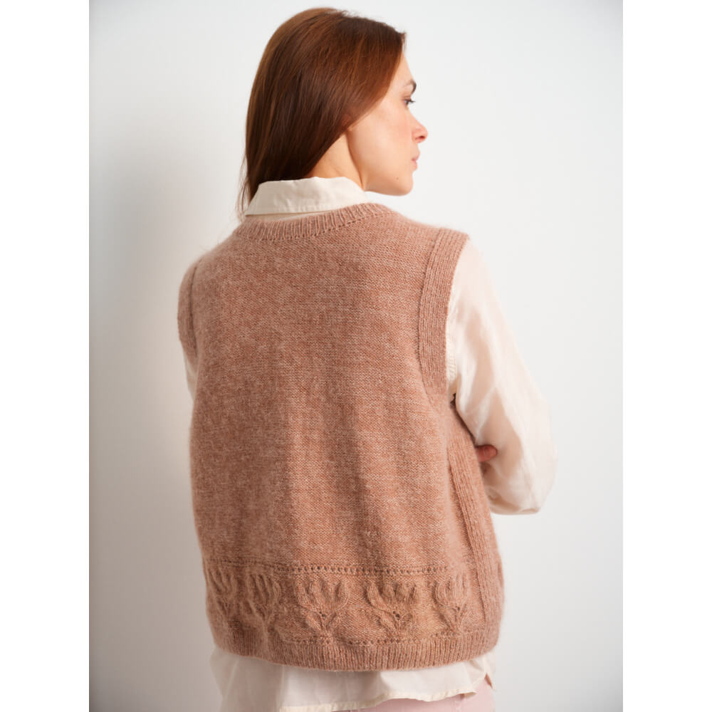 Laine - 52 Weeks of Sweaters - PREORDINE