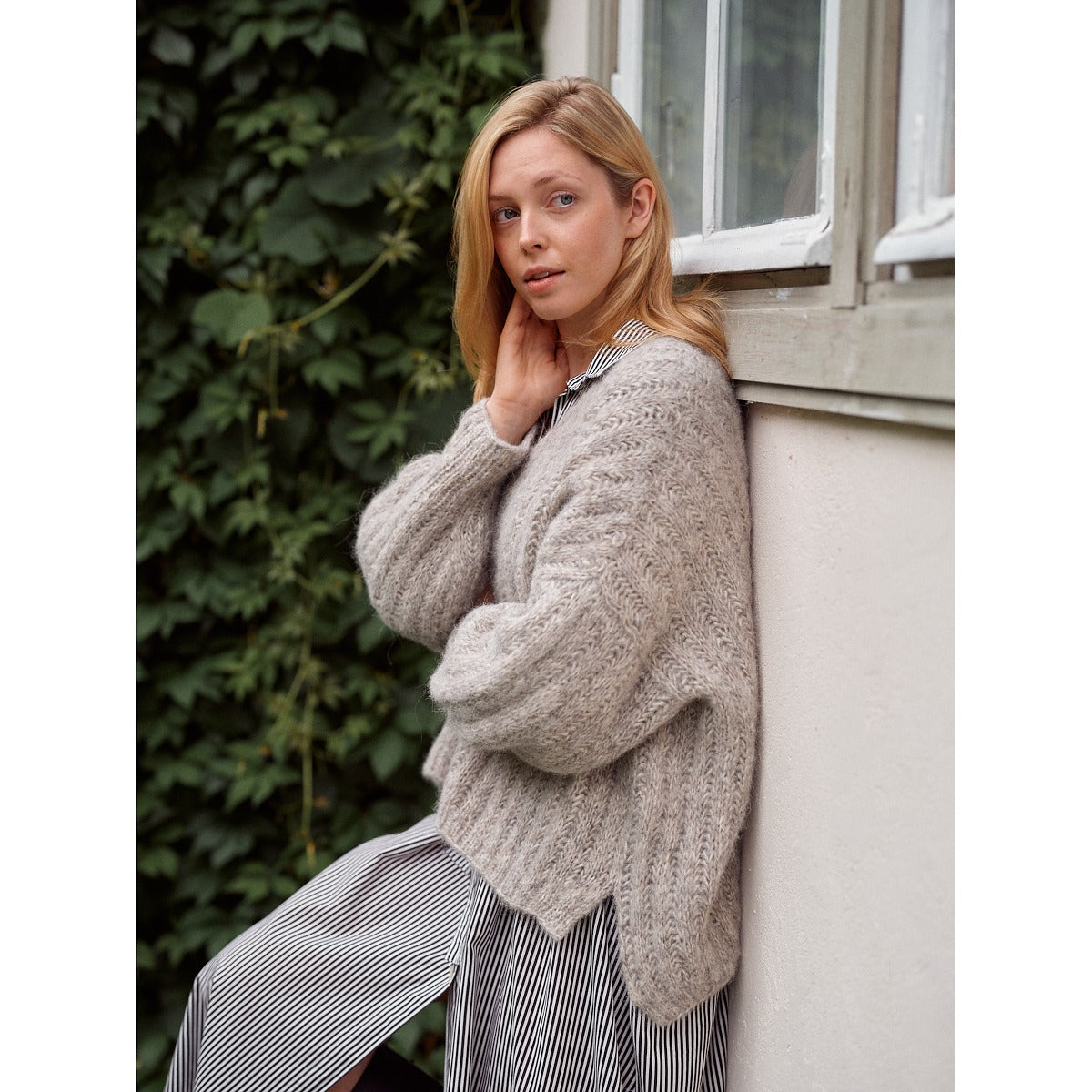 Laine Magazine - 29 Damson