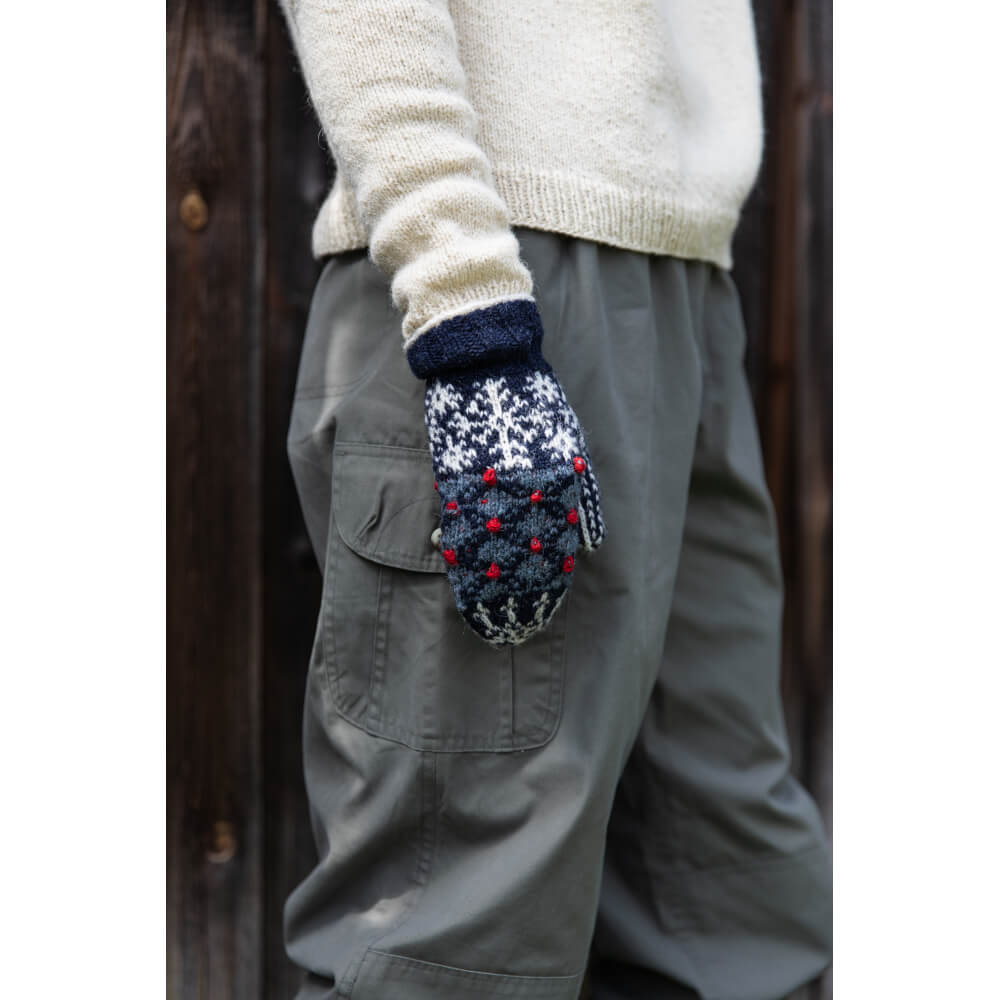 Laine - Tukubook : Nordic Knits. Silent Strength. - PREORDINE