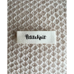 PetiteKnit - Label