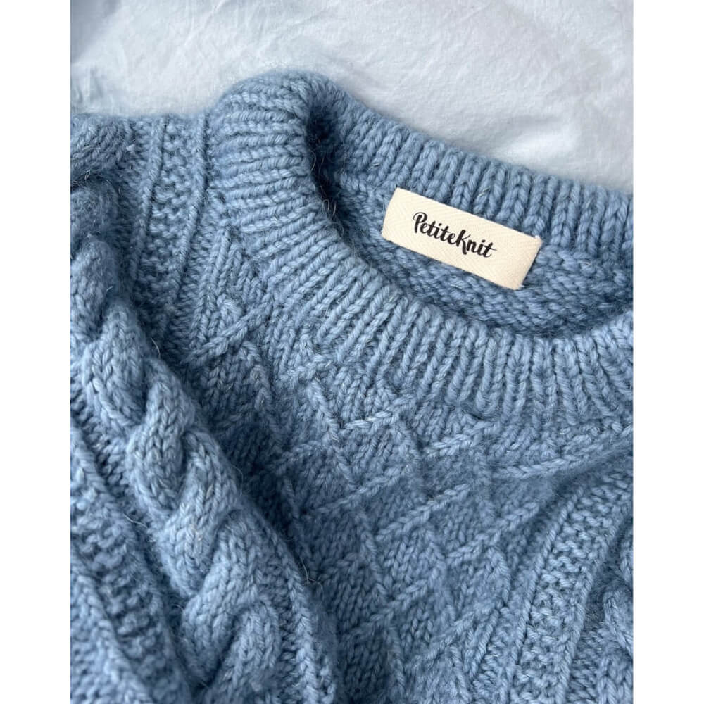 PetiteKnit - Label